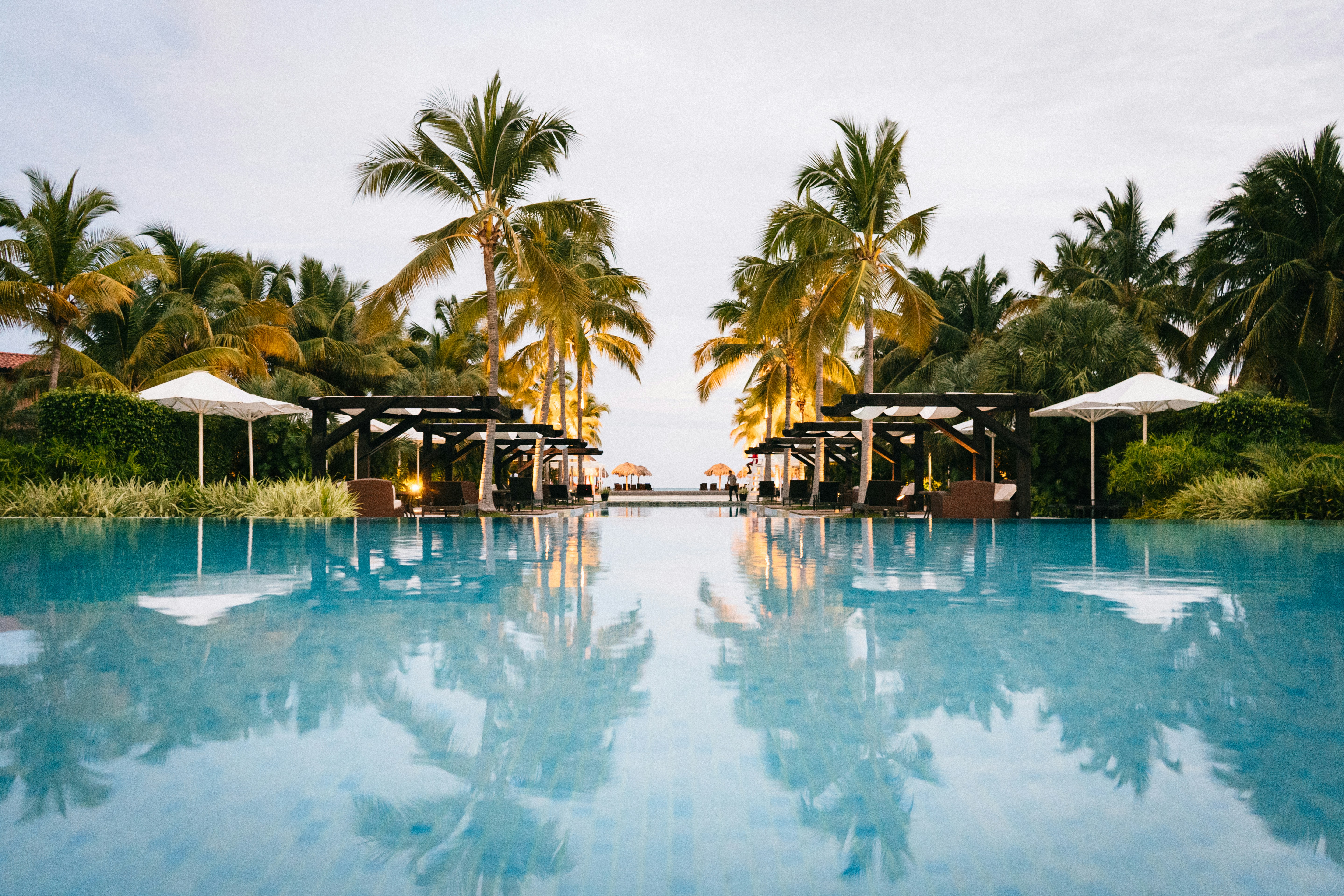 resort pool